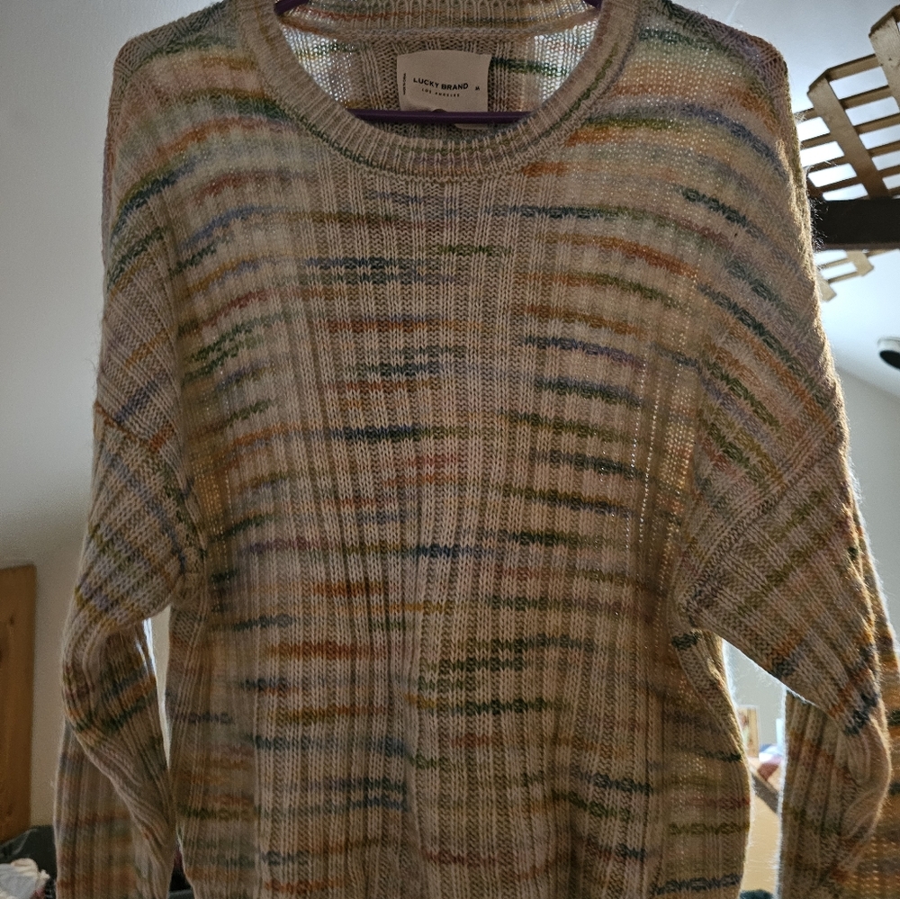Womens tops (2 in total)